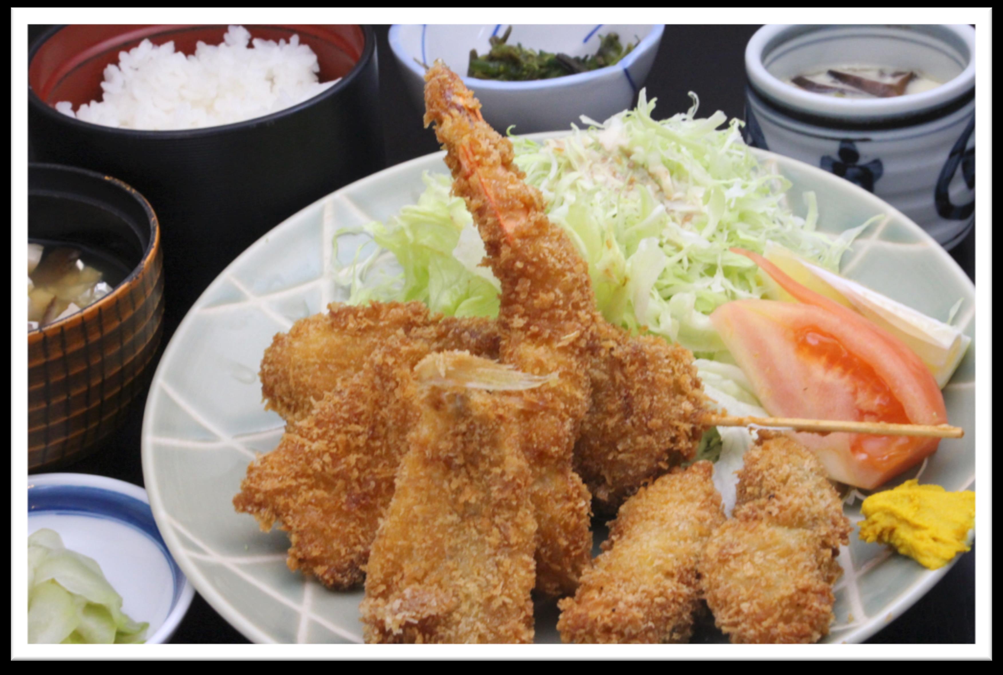 ミックスフライ定食(エビ、イカ、魚、カキ、串カツ)